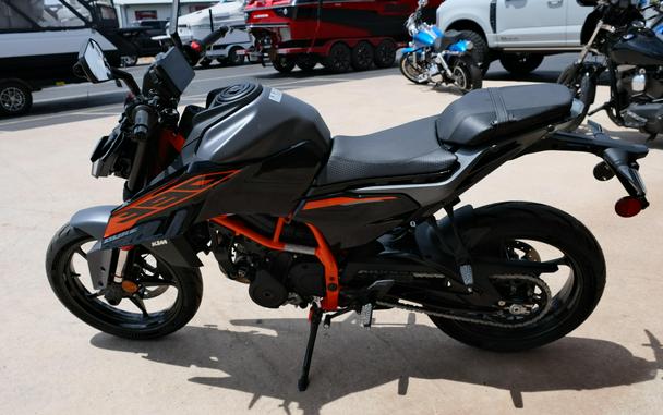 2026 KTM 390 DUKE
