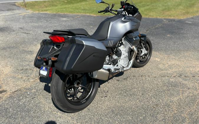 2025 Moto Guzzi V100 Mandello