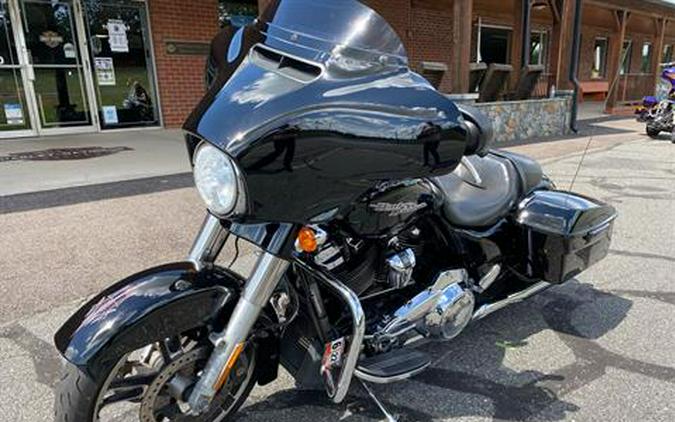 2017 Harley-Davidson Street Glide® Special