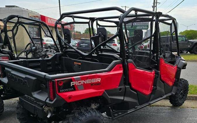 2024 Honda® Pioneer 1000-6 Deluxe Crew