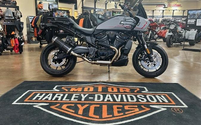 2025 Harley-Davidson® Pan America® 1250 ST