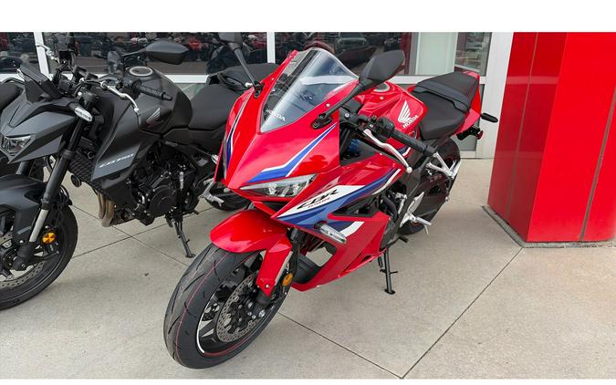 2026 CBR650R E-Clutch - Honda