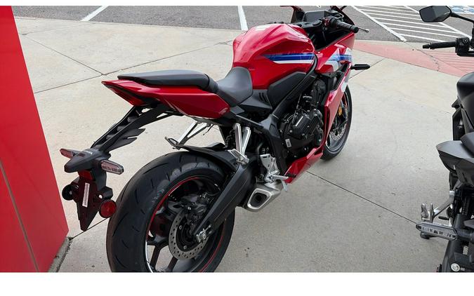 2026 CBR650R E-Clutch - Honda