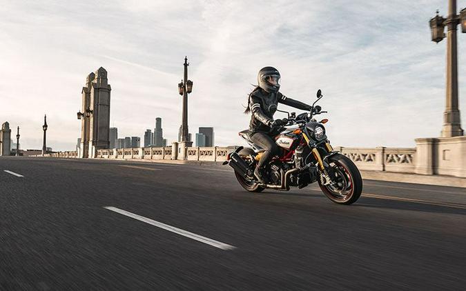 2022 Indian Motorcycle FTR R Carbon