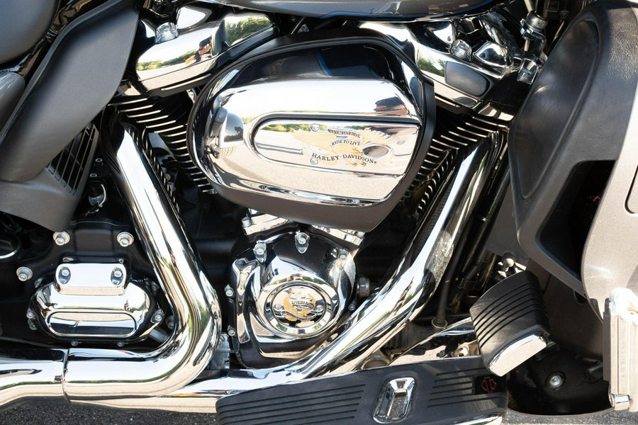 2022 Harley-Davidson Tri Glide Ultra FLHTCUTG