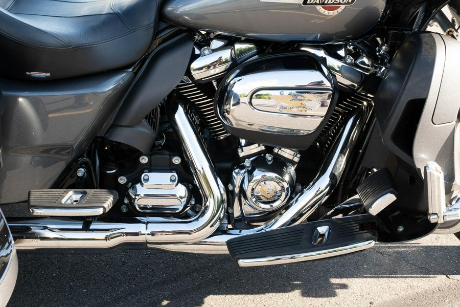2022 Harley-Davidson Tri Glide Ultra FLHTCUTG