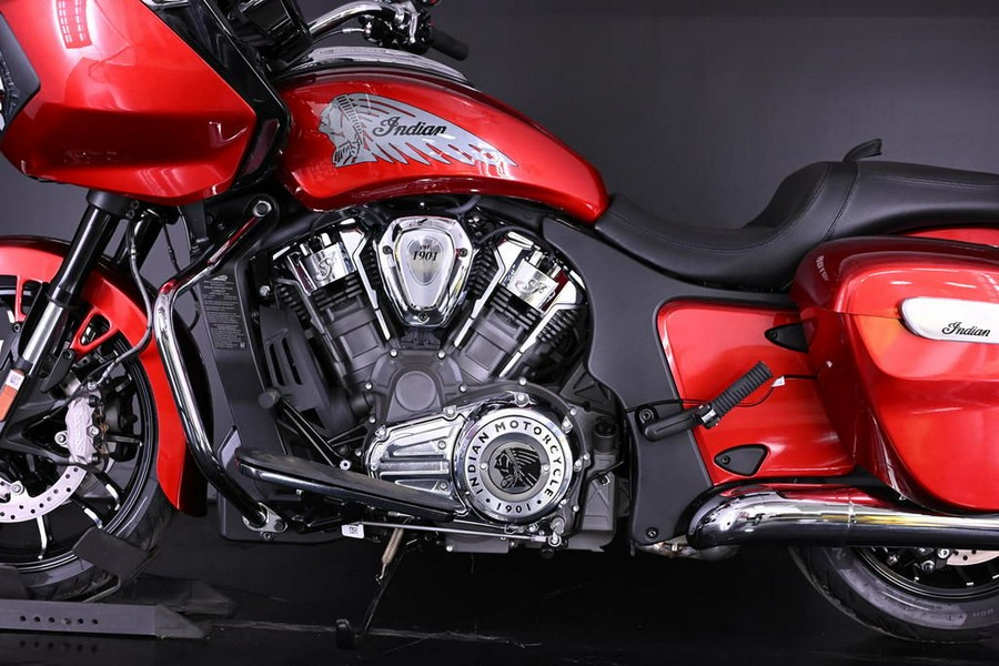 2024 Indian Motorcycle® Challenger® Limited Sunset Red Metallic