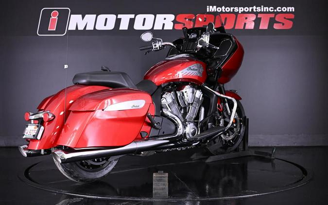 2024 Indian Motorcycle® Challenger® Limited Sunset Red Metallic