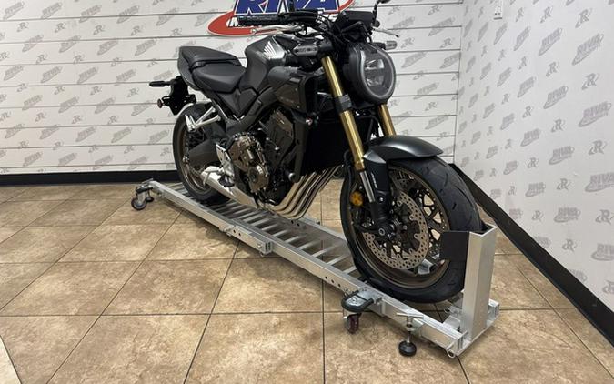2026 Honda CB650R E-Clutch