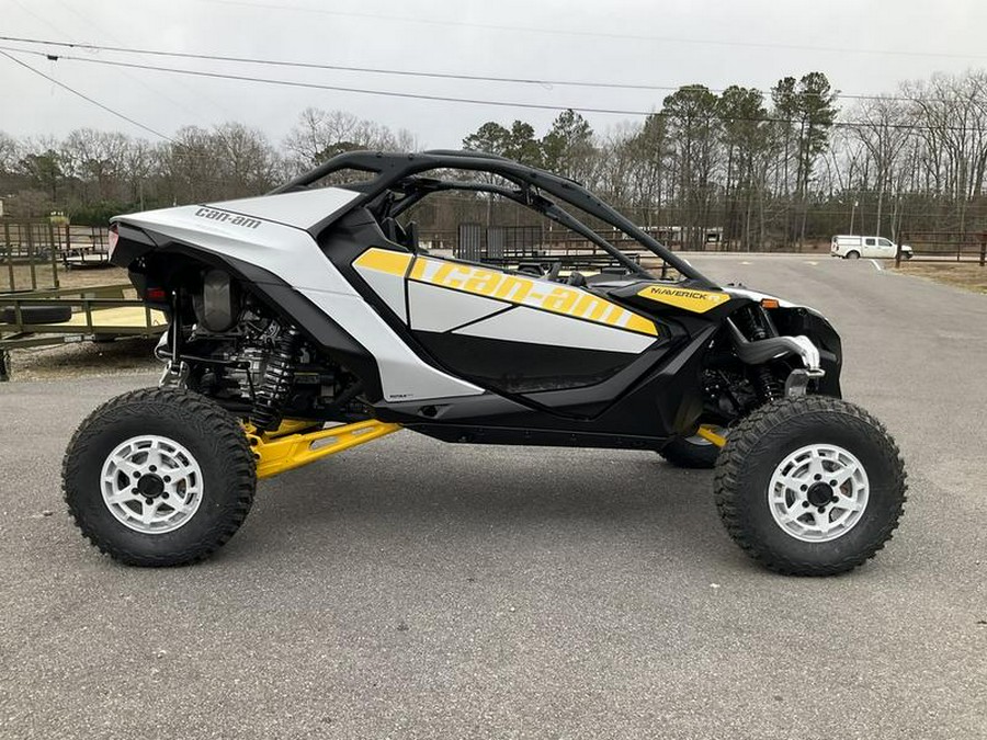 2024 Can-Am® Maverick R 999T DCT