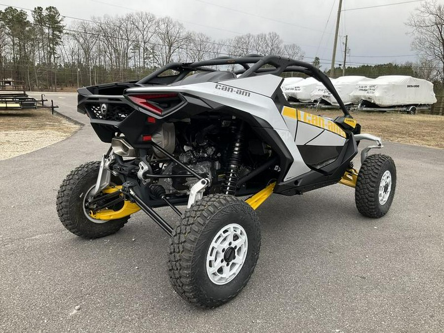 2024 Can-Am® Maverick R 999T DCT