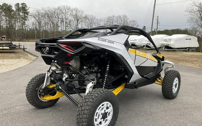 2024 Can-Am® Maverick R 999T DCT