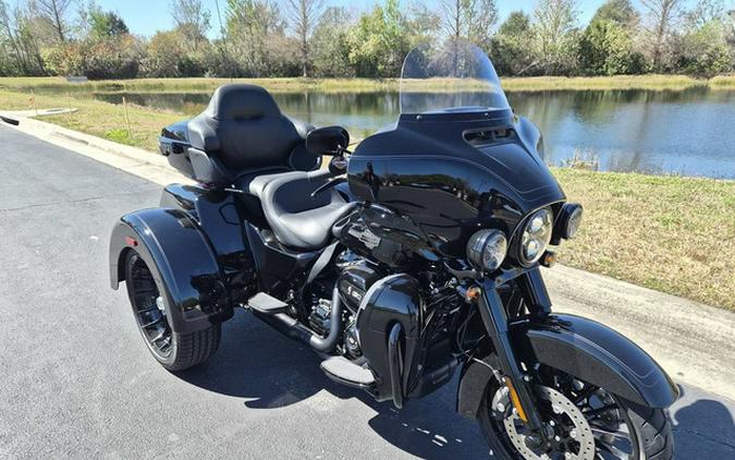 2025 Harley-Davidson FLHTCUTG - Tri Glide Ultra