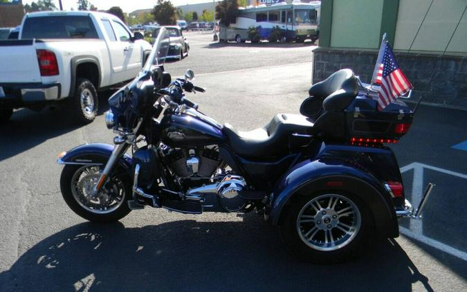 2013 Harley-Davidson Tri Glide Ultra FLHTCUTG