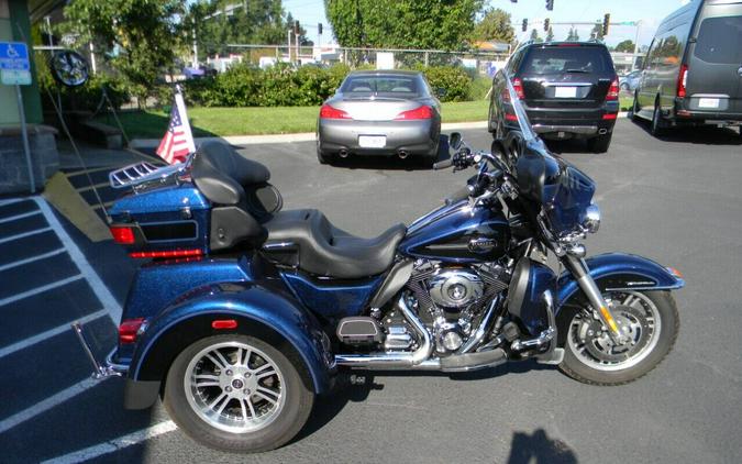 2013 Harley-Davidson Tri Glide Ultra FLHTCUTG