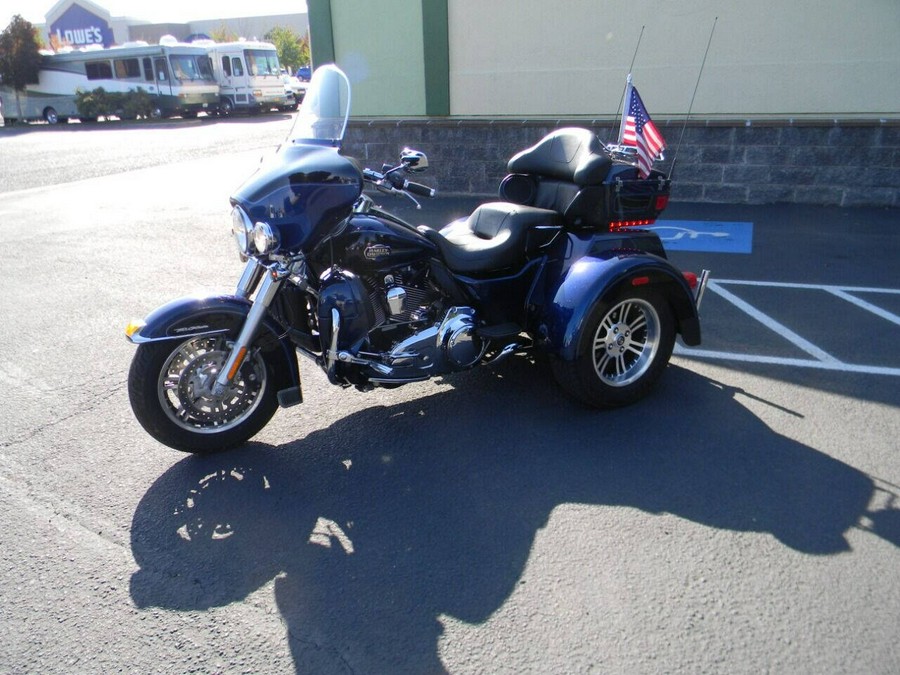 2013 Harley-Davidson Tri Glide Ultra FLHTCUTG