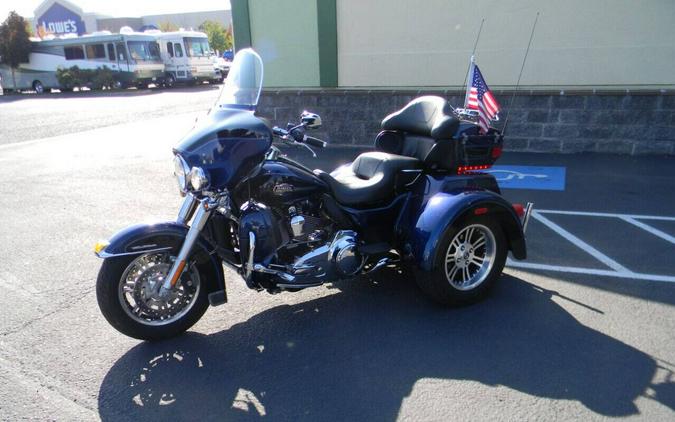 2013 Harley-Davidson Tri Glide Ultra FLHTCUTG