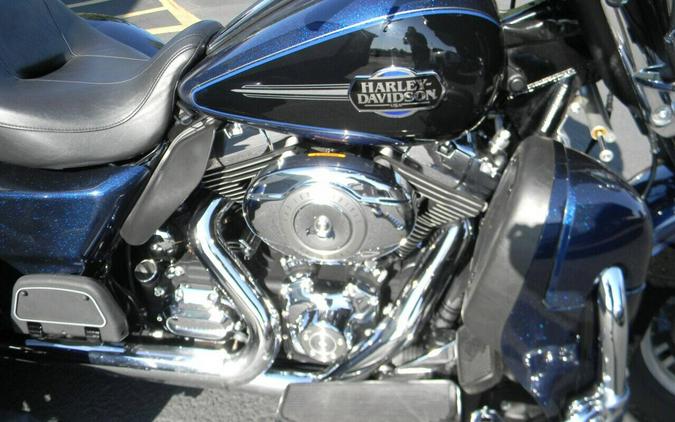 2013 Harley-Davidson Tri Glide Ultra FLHTCUTG