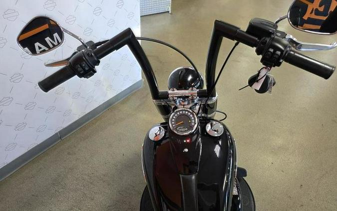 2021 Harley-Davidson® FLSL - Softail Slim®