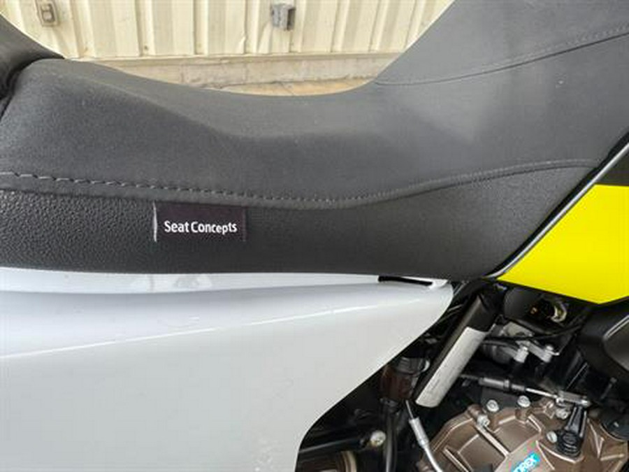 2022 Husqvarna Norden 901