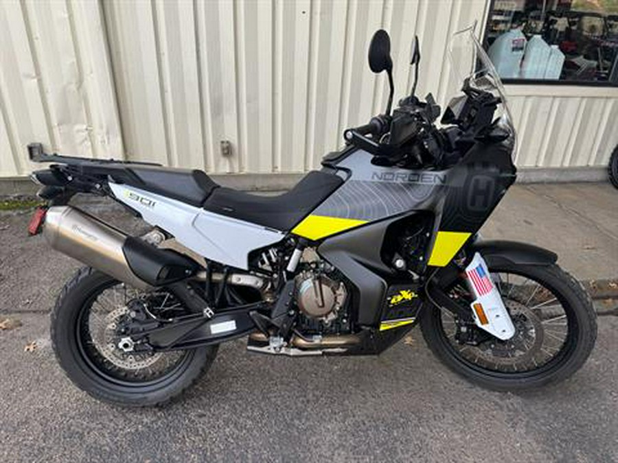 2022 Husqvarna Norden 901