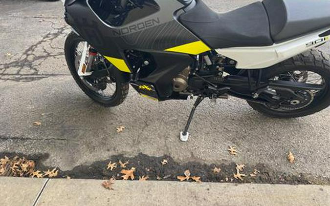 2022 Husqvarna Norden 901