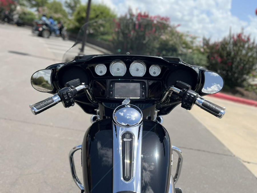 2017 Harley-Davidson® FLHXS Street Glide® Special Black Denim 627115