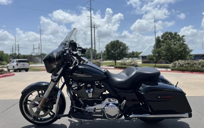 2017 Harley-Davidson® FLHXS Street Glide® Special Black Denim 627115