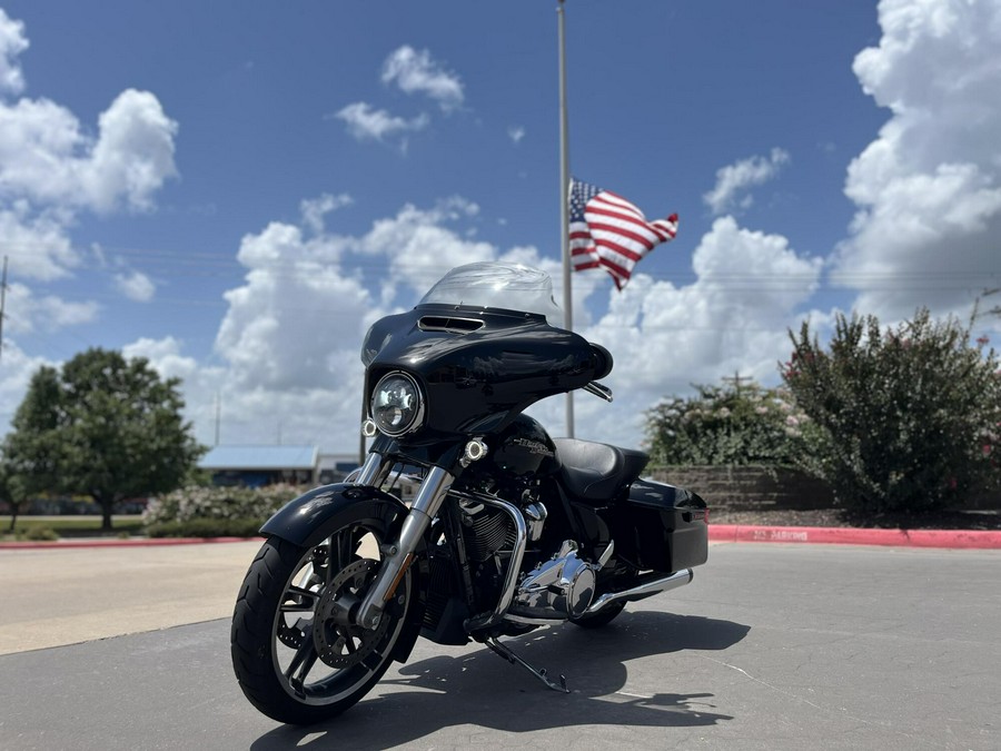 2017 Harley-Davidson® FLHXS Street Glide® Special Black Denim 627115