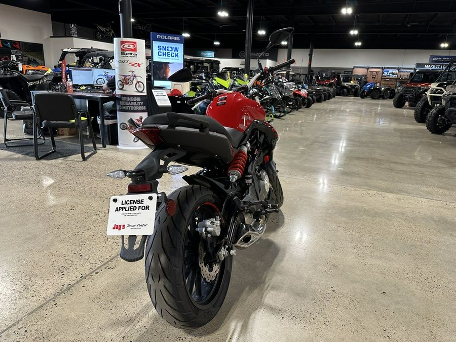 2022 Benelli 302S