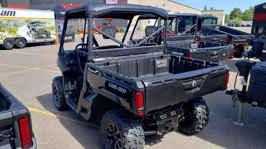 2025 Can-Am® Defender XT HD9