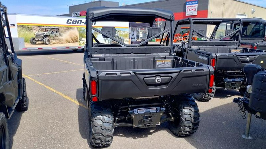 2025 Can-Am® Defender XT HD9
