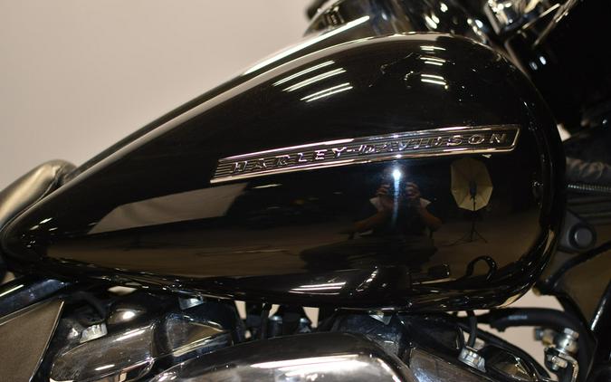 2017 Harley-Davidson Street Glide Special FLHXS