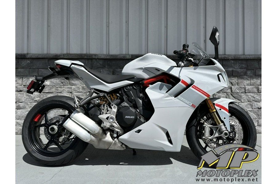 2024 Ducati SuperSport 950 S