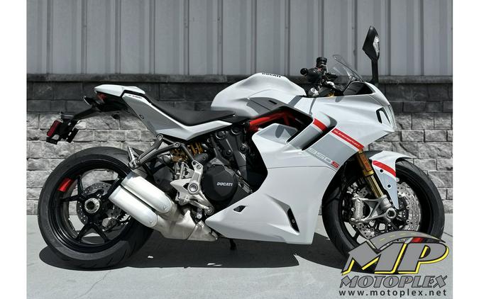 2024 Ducati SuperSport 950 S