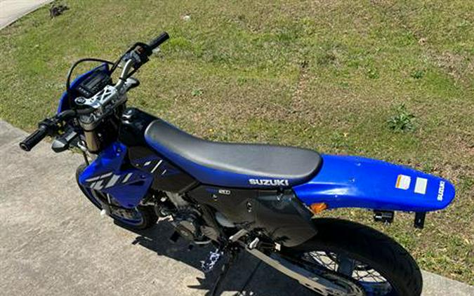 2023 Suzuki DR-Z400SM