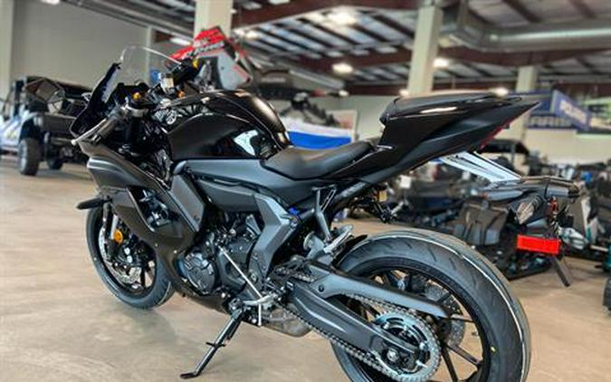 2025 Yamaha YZF-R7
