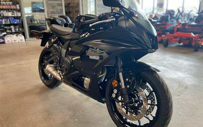 2025 Yamaha YZF-R7
