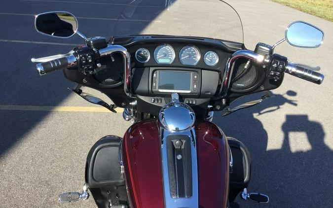 2015 Harley-Davidson® FLHTCUTG - Tri-Glide® Ultra
