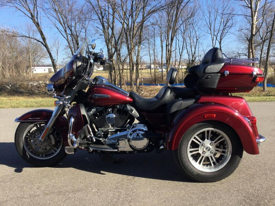 2015 Harley-Davidson® FLHTCUTG - Tri-Glide® Ultra