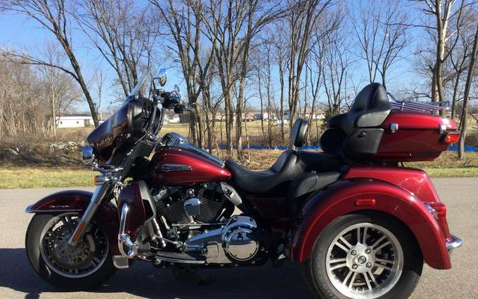 2015 Harley-Davidson® FLHTCUTG - Tri-Glide® Ultra