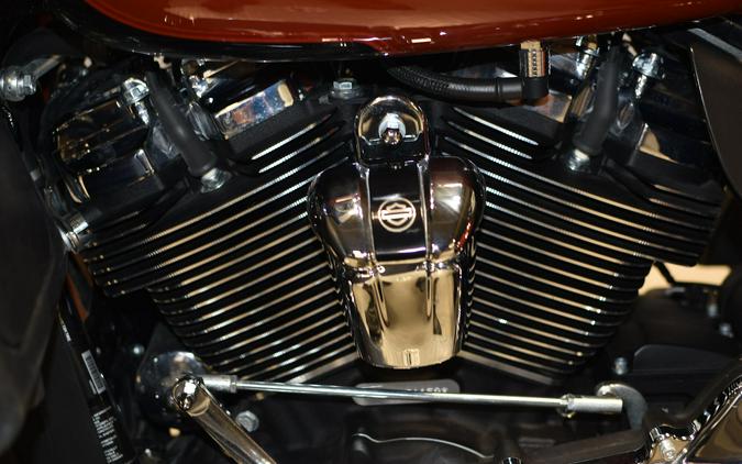 2024 Harley-Davidson Tri Glide Ultra FLHTCUTG