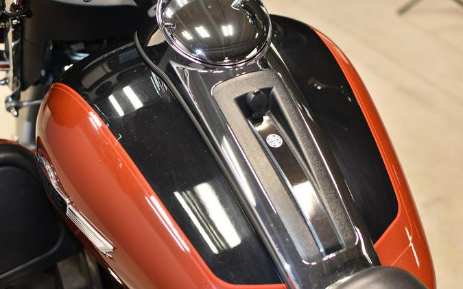 2024 Harley-Davidson Tri Glide Ultra FLHTCUTG