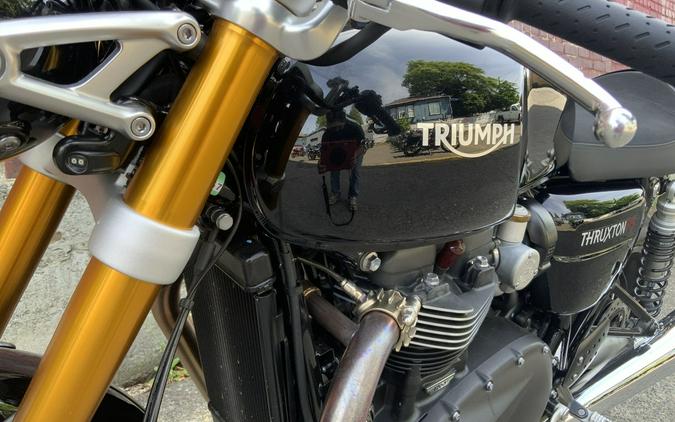 2024 Triumph THRUXTON RS