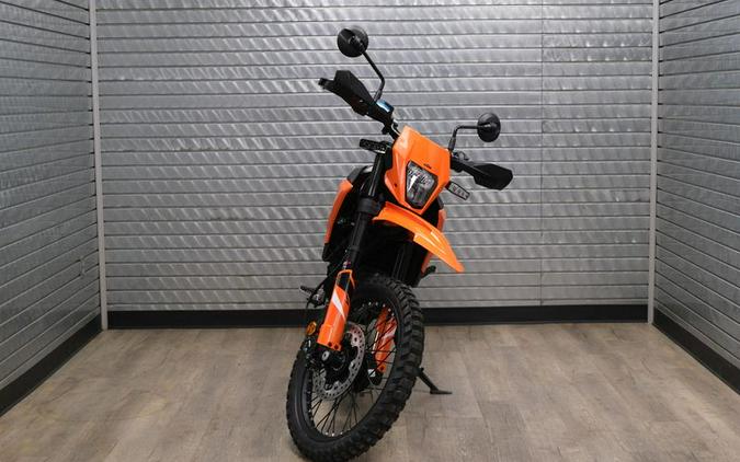 New 2025 KTM 390 ENDURO R