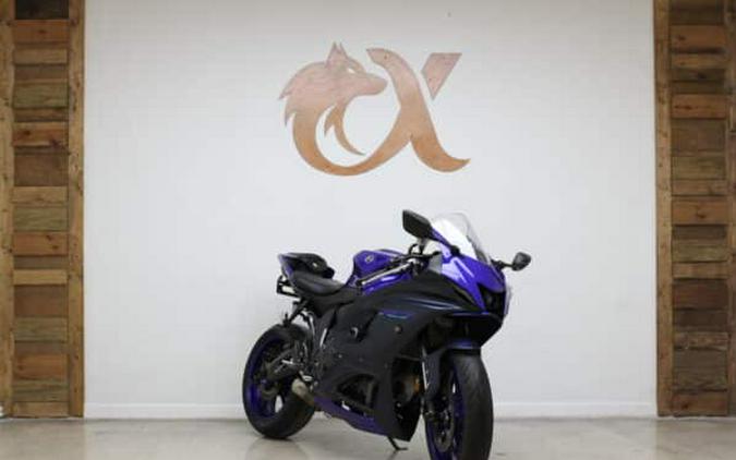 2022 YAMAHA R7