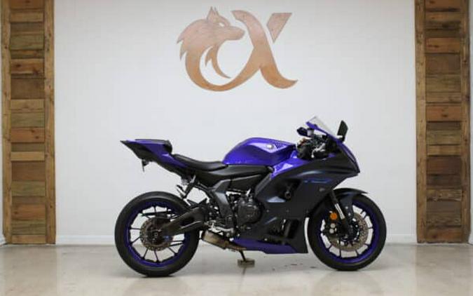 2022 YAMAHA R7