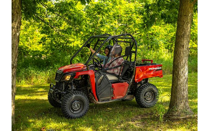 2026 Pioneer 520 - Honda