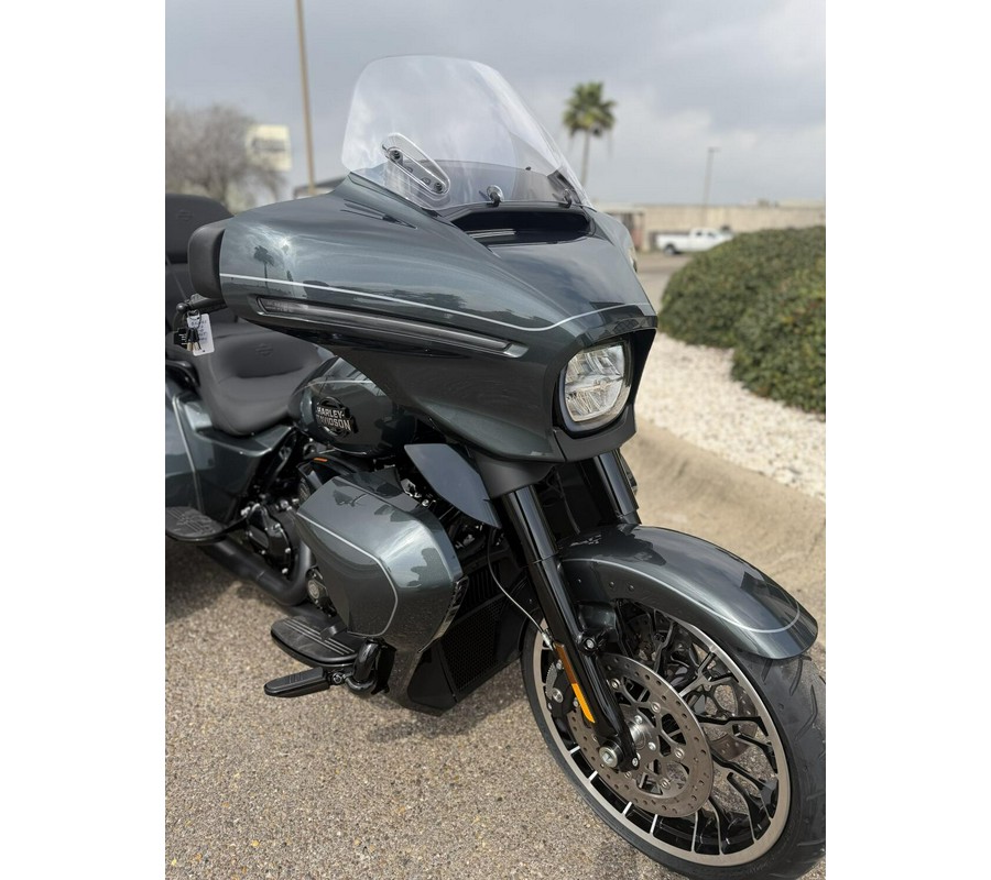 2026 Harley-Davidson Street Glide 3 Limited Iron Horse Metallic Chrome Trim