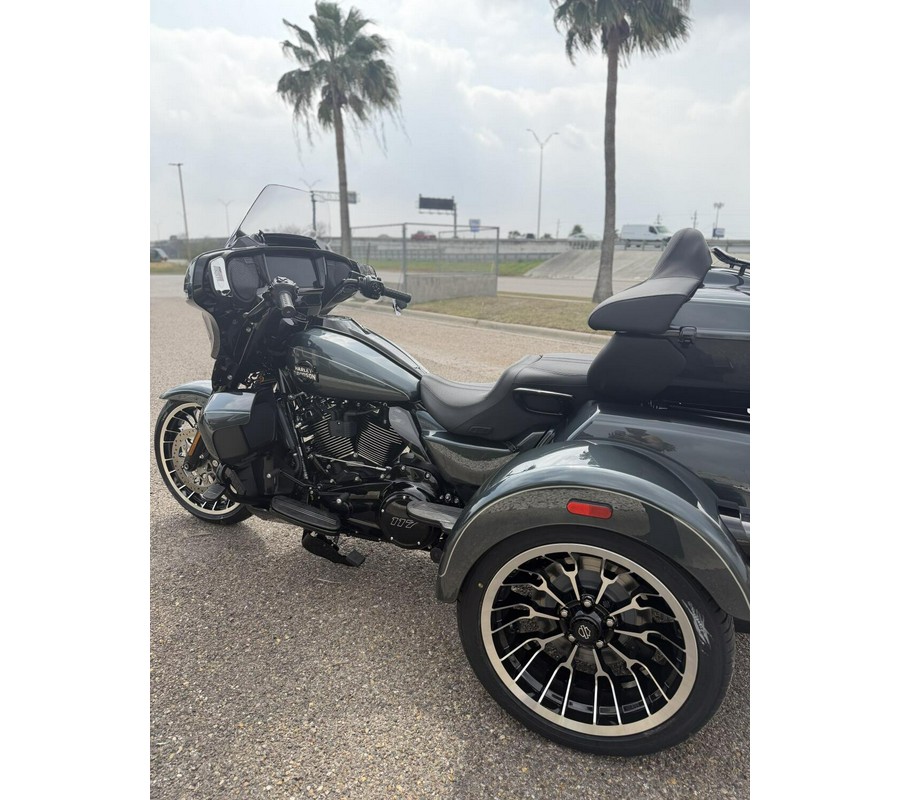 2026 Harley-Davidson Street Glide 3 Limited Iron Horse Metallic Chrome Trim